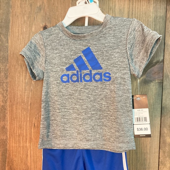 Matching Set of Boys Adidas Outfits - Picture 4 of 6